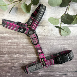 
            
                Load image into Gallery viewer, pink plaid dog harness
            
        