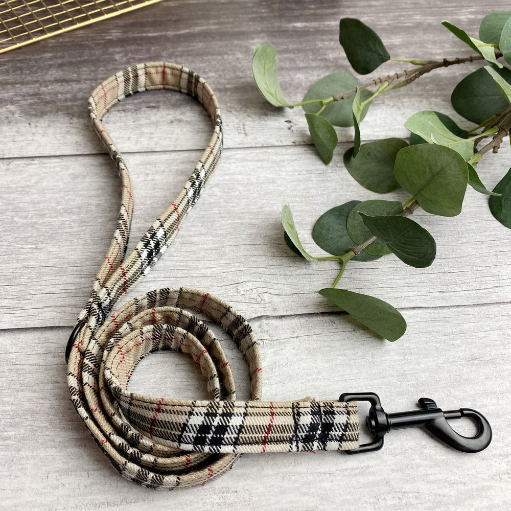 tan tartan dog lead