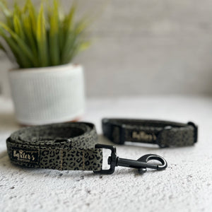 
            
                Load image into Gallery viewer, animal print dog leash
            
        